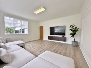 Photo 6- click for photo gallery